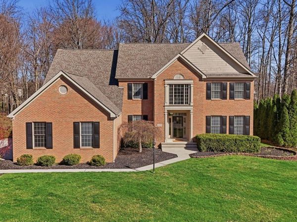 2589 Aikin Circle S, Lewis Center, OH 43035