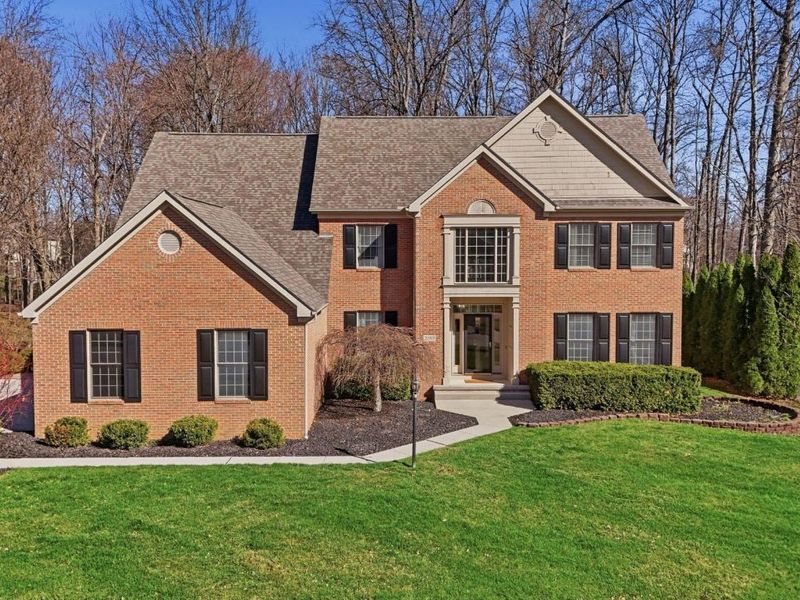 2589 Aikin Circle S, Lewis Center, OH 43035 Photo 1