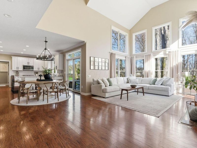 2589 Aikin Circle S, Lewis Center, OH 43035 Photo 5