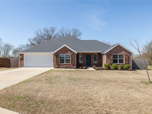 3016 Finch Street, Springdale, AR 72762