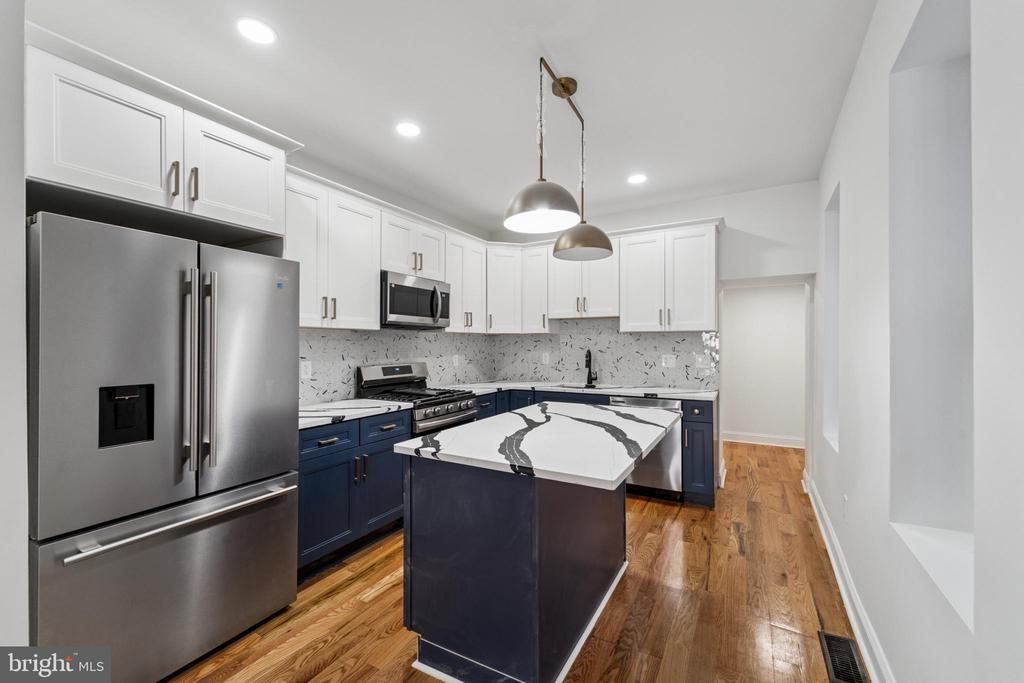 1634 S 23rd Street, Philadelphia, PA 19145 Main Photo