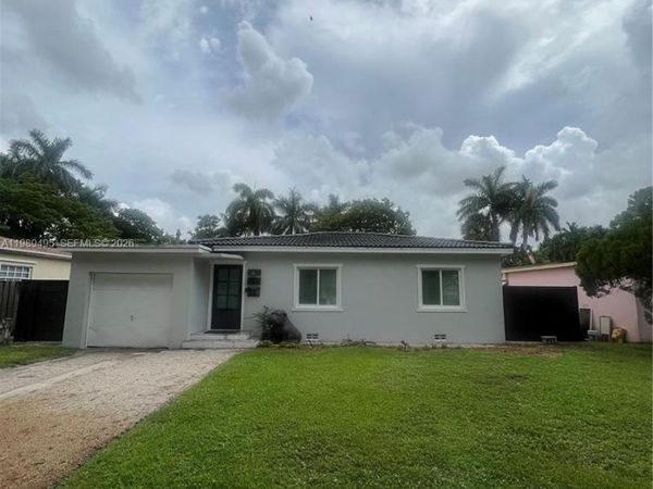 531 Forrest Dr , Miami Springs, FL 33166