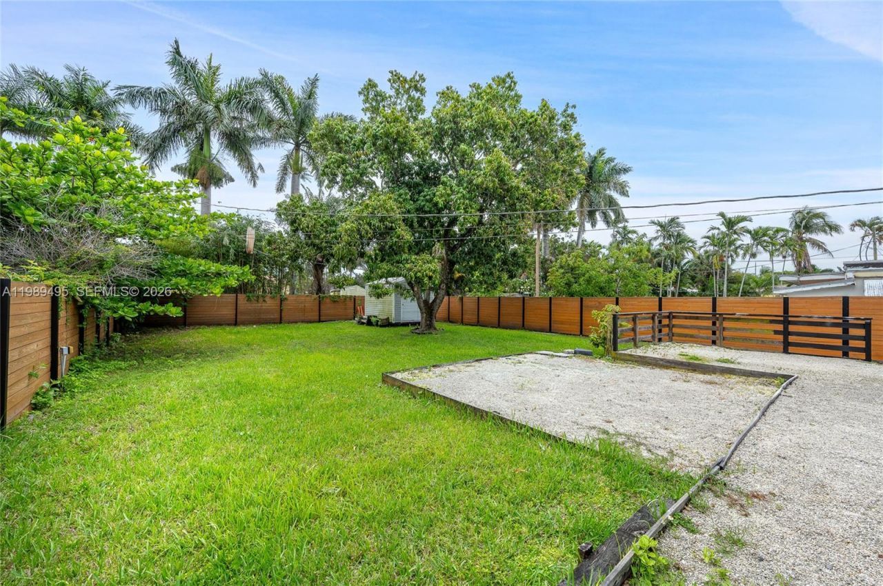 531 Forrest Dr, Miami Springs, FL 33166 Photo