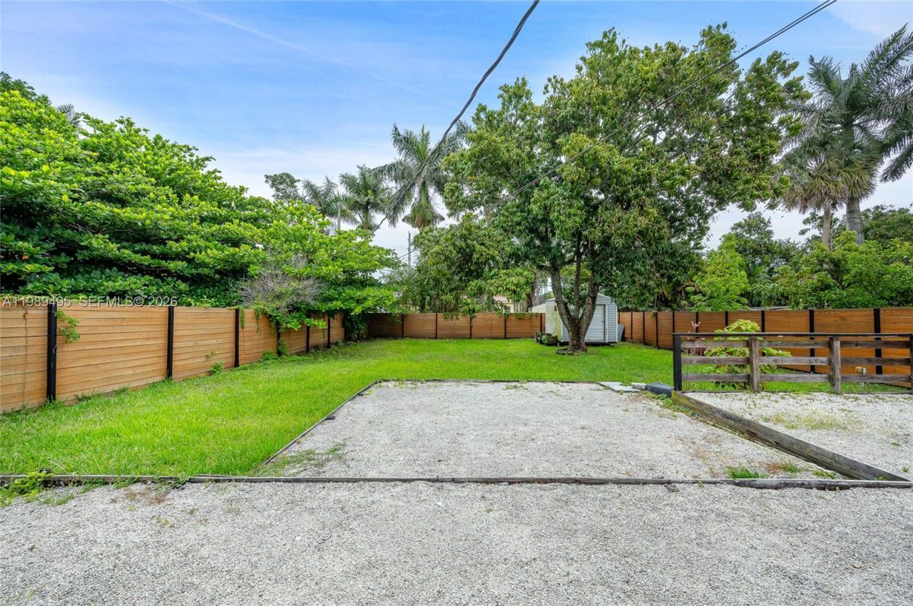 531 Forrest Dr, Miami Springs, FL 33166 Photo
