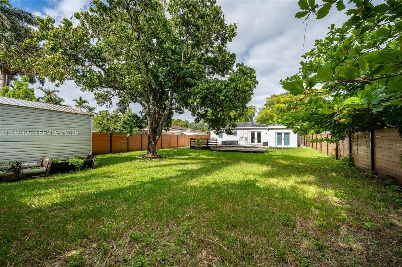 531 Forrest Dr, Miami Springs, FL 33166 Photo