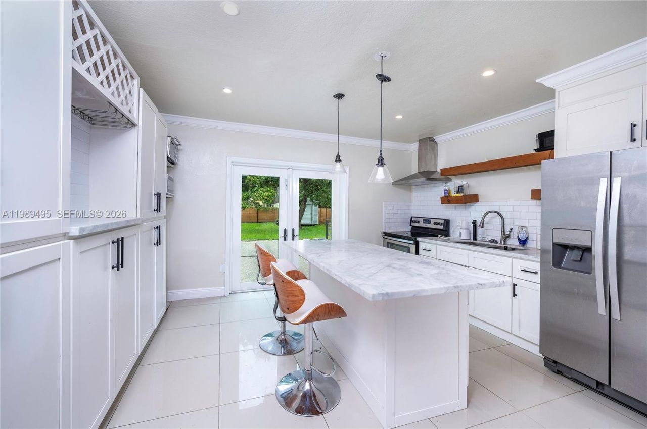 531 Forrest Dr, Miami Springs, FL 33166 Photo
