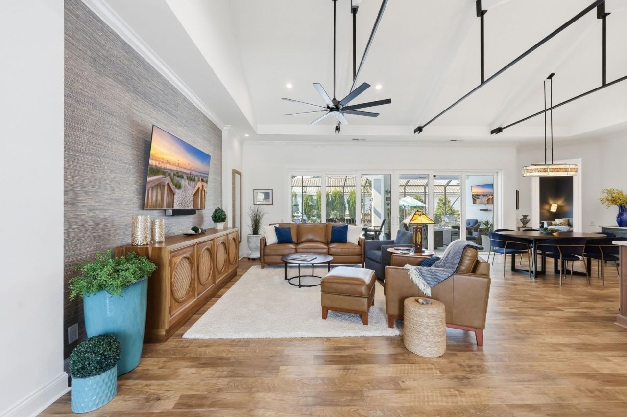 2038 Teramo Dr.  Photo 8