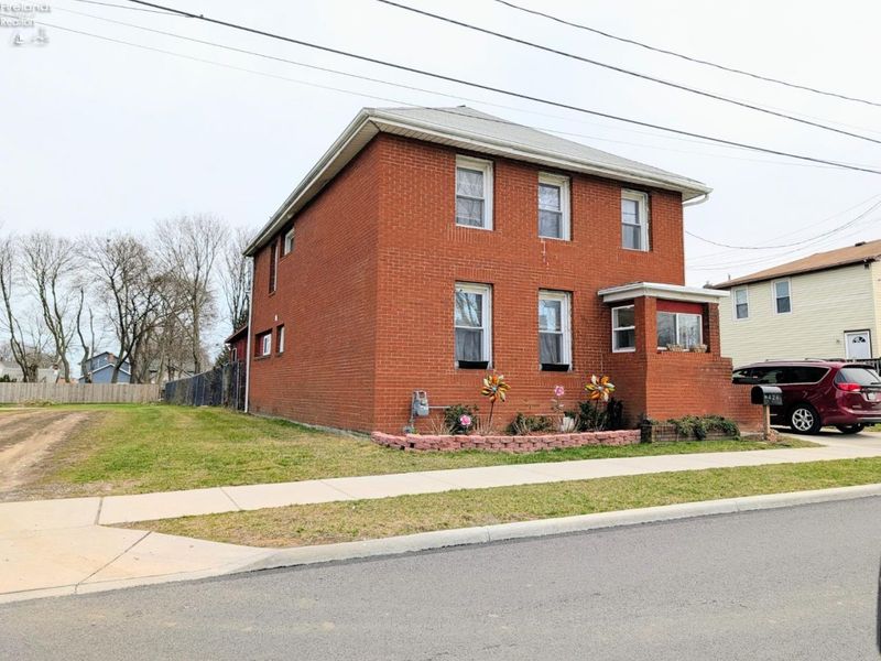 426 WARREN Street, Sandusky, OH 44870 Photo 1