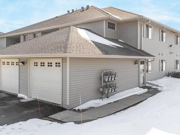 4735 N NEWCASTLE LANE, Unit D, Appleton, WI 54913