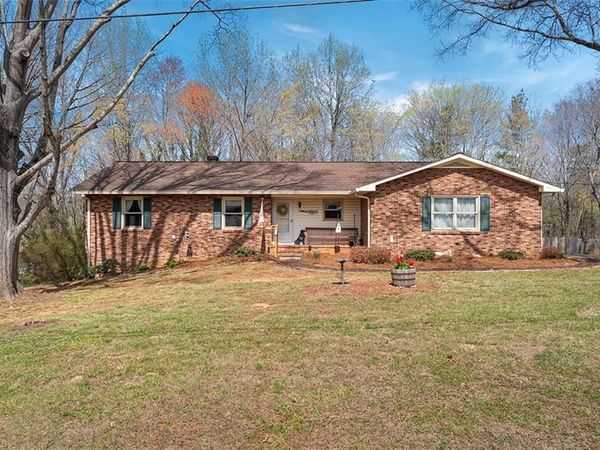 980 Hindenburg Lane , Germanton, NC 27019