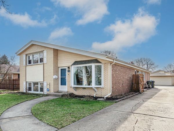 10632 LAWLER Avenue, Oak Lawn, IL 60453