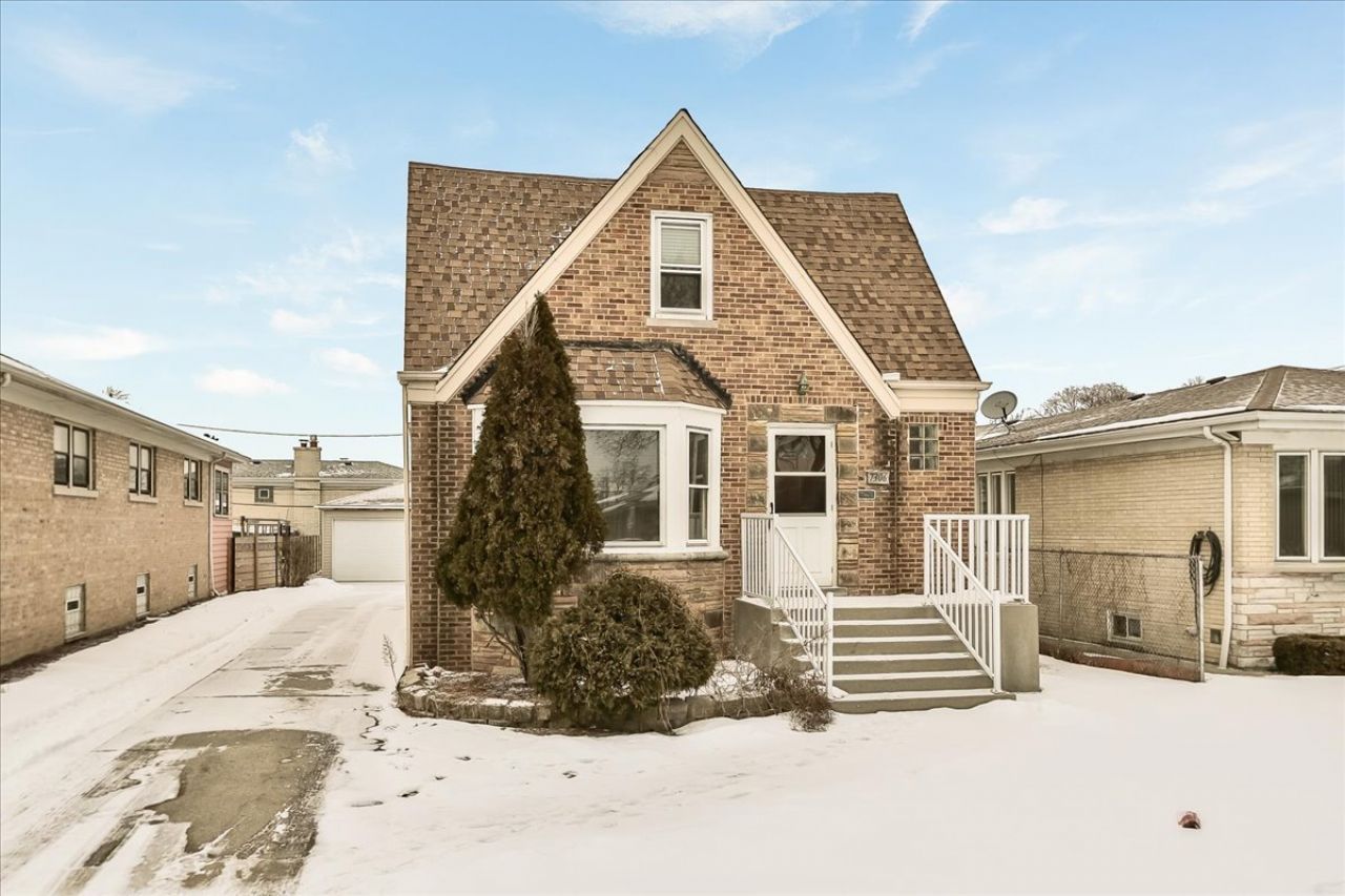 7306 W Olive Avenue, Chicago, IL 60631 Main Photo