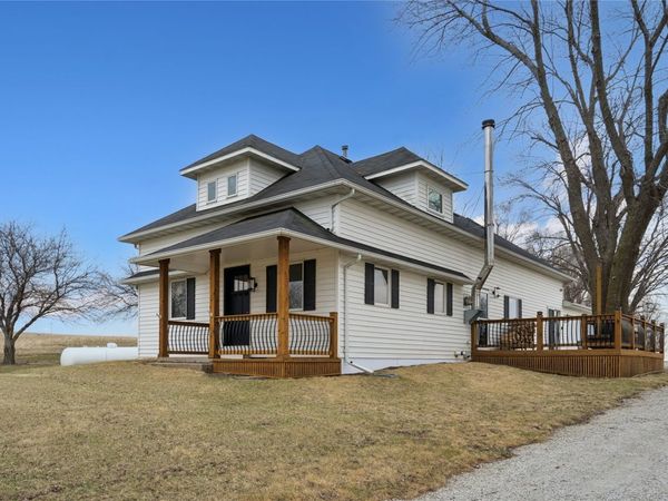 18002 240th Street, Adel, IA 50003
