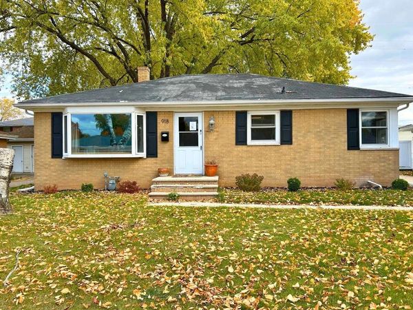 918 GROGNET STREET, Green Bay, WI 54302