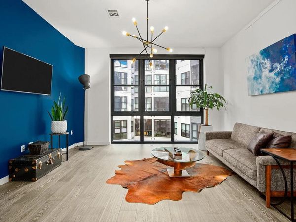 800 Embassy DR, Unit 328, Austin, TX 78702