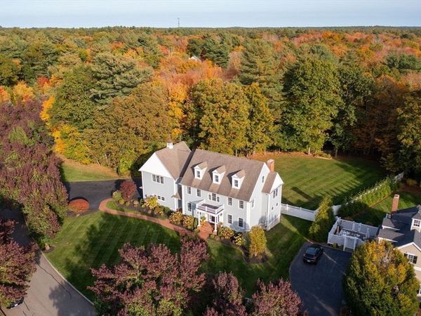 108 Deerfield Lane, Hanover, MA 02339