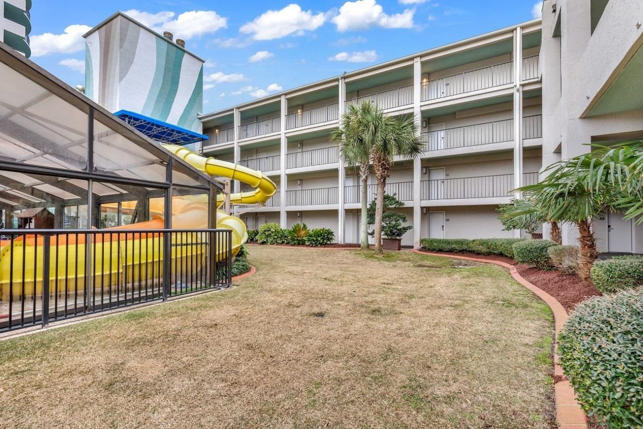2311 S Ocean Blvd. Photo 33