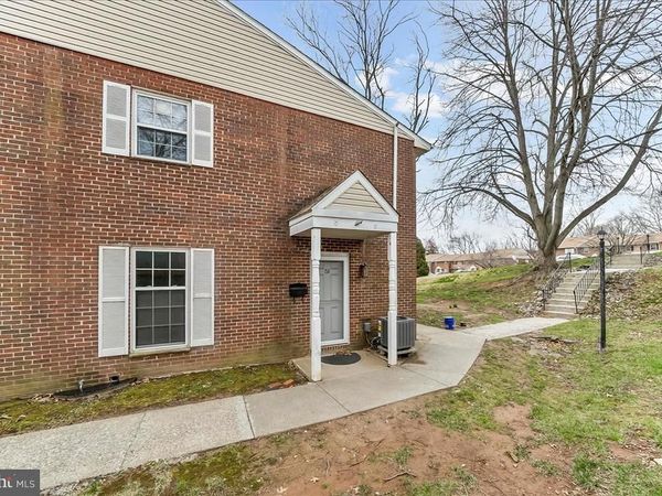 51 ZUMMO WAY , NORRISTOWN, PA 19401