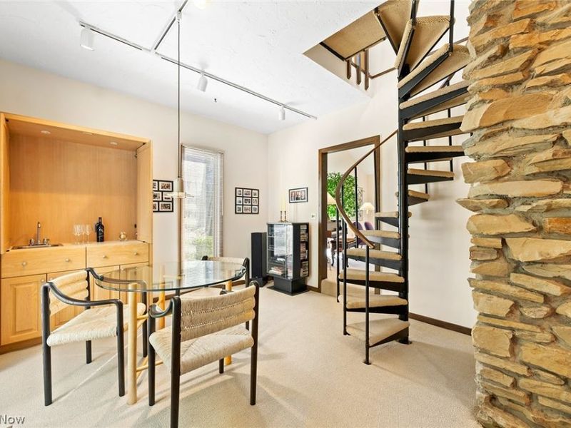 960 Poulsen Drive, Akron, OH 44313 Photo 15