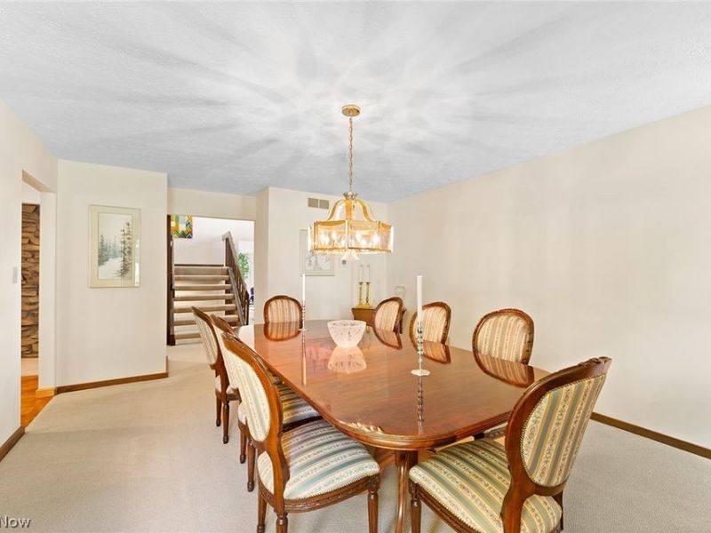 960 Poulsen Drive, Akron, OH 44313 Photo 18