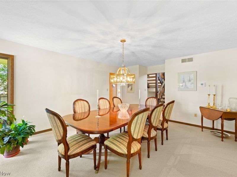 960 Poulsen Drive, Akron, OH 44313 Photo 19