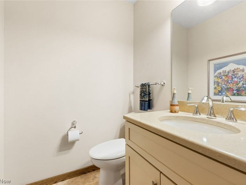 960 Poulsen Drive, Akron, OH 44313 Photo 21