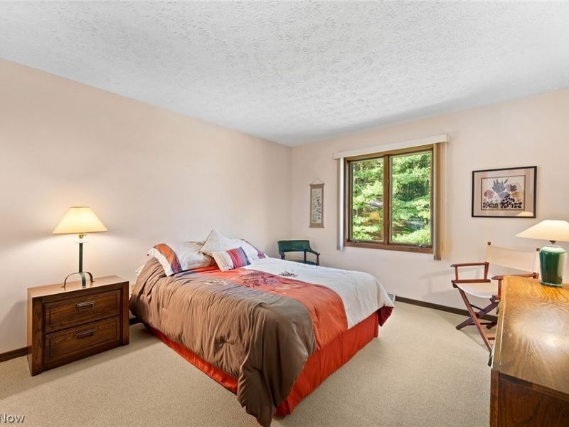 960 Poulsen Drive, Akron, OH 44313 Photo 28