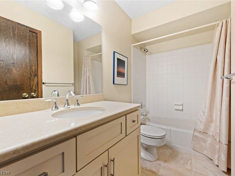 960 Poulsen Drive, Akron, OH 44313 Photo 36