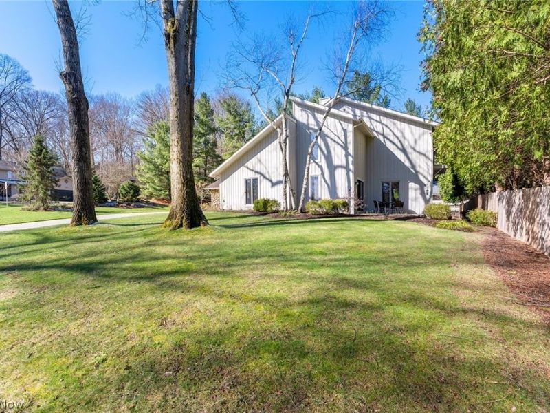 960 Poulsen Drive, Akron, OH 44313 Photo 42