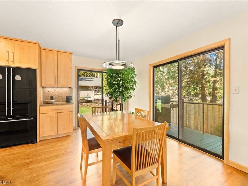 960 Poulsen Drive, Akron, OH 44313 Photo 8