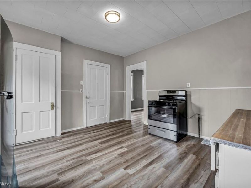 4330 Marvin Avenue, Cleveland, OH 44109 Photo 16