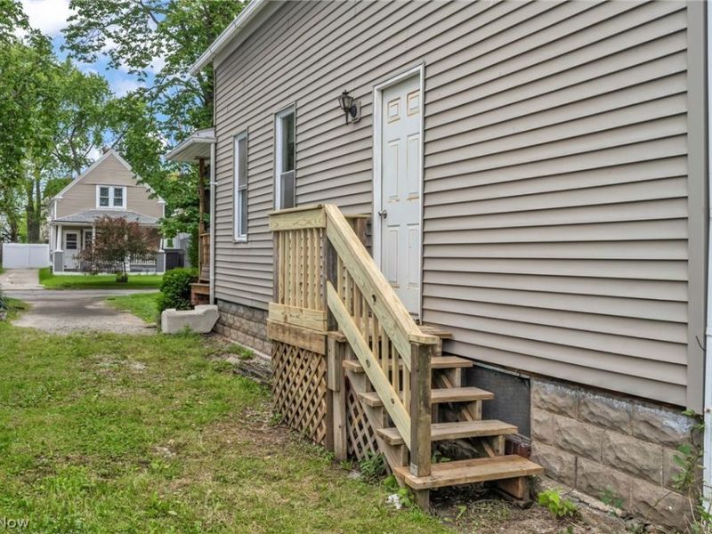 4330 Marvin Avenue, Cleveland, OH 44109 Photo 36