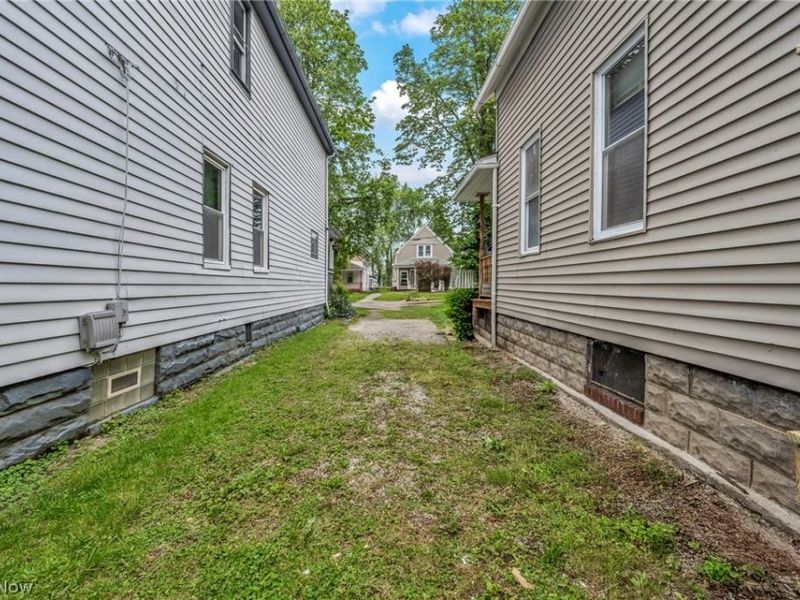 4330 Marvin Avenue, Cleveland, OH 44109 Photo 37