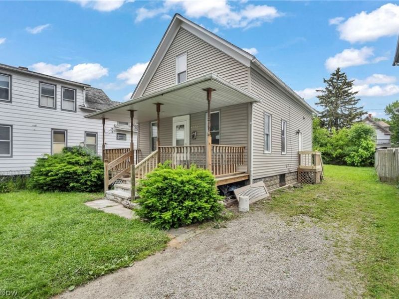 4330 Marvin Avenue, Cleveland, OH 44109 Photo 9