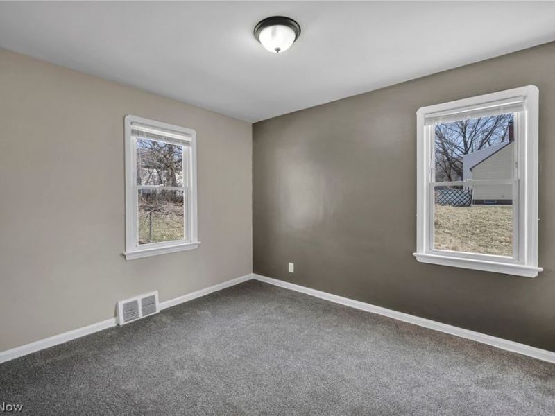 9901 Marah Avenue, Cleveland, OH 44104 Photo 10