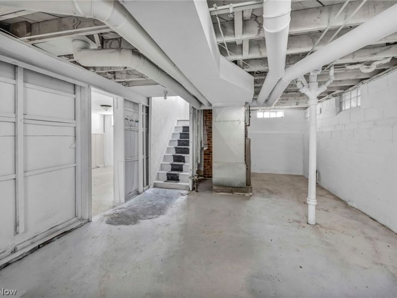 9901 Marah Avenue, Cleveland, OH 44104 Photo 22