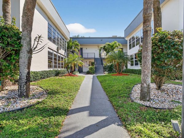 492 Piedmont, Delray Beach, FL 33484