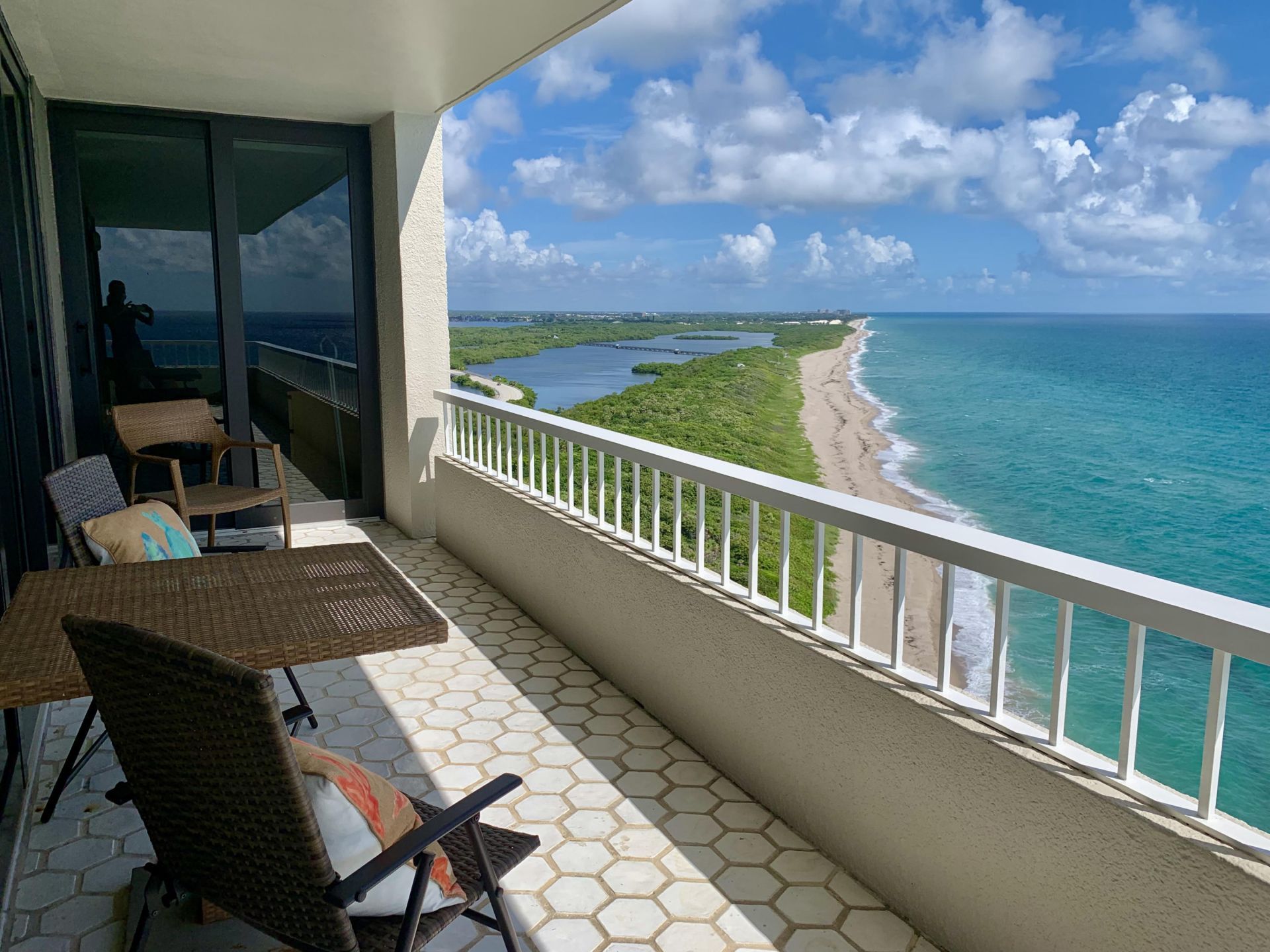 5540 N Ocean Drive, Unit PH-A, Riviera Beach, FL 33404 Photo