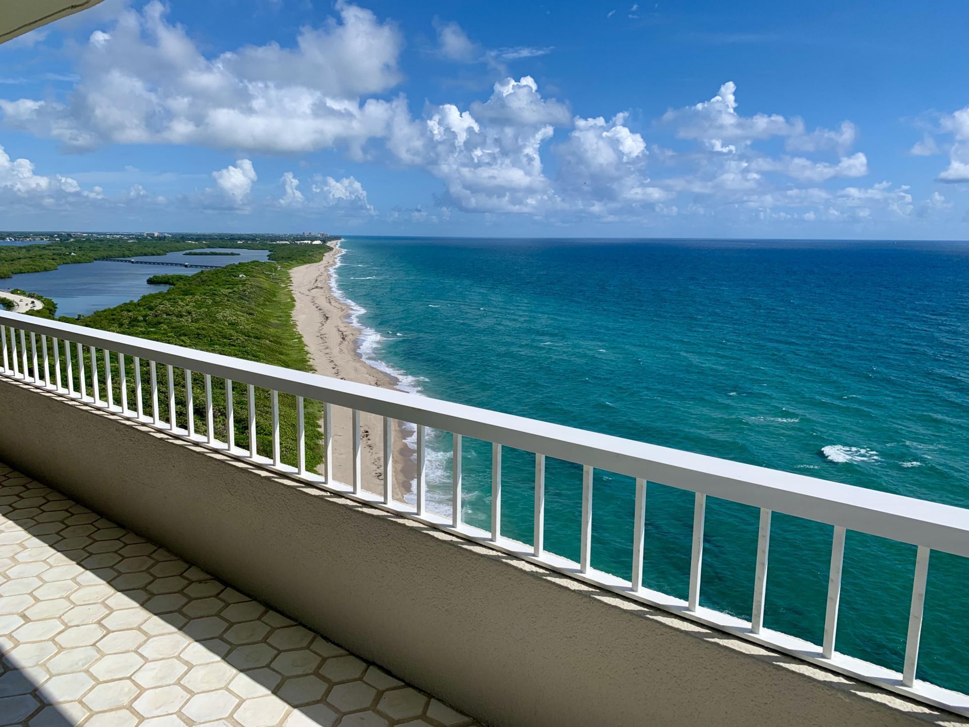 5540 N Ocean Drive, Unit PH-A, Riviera Beach, FL 33404 Photo
