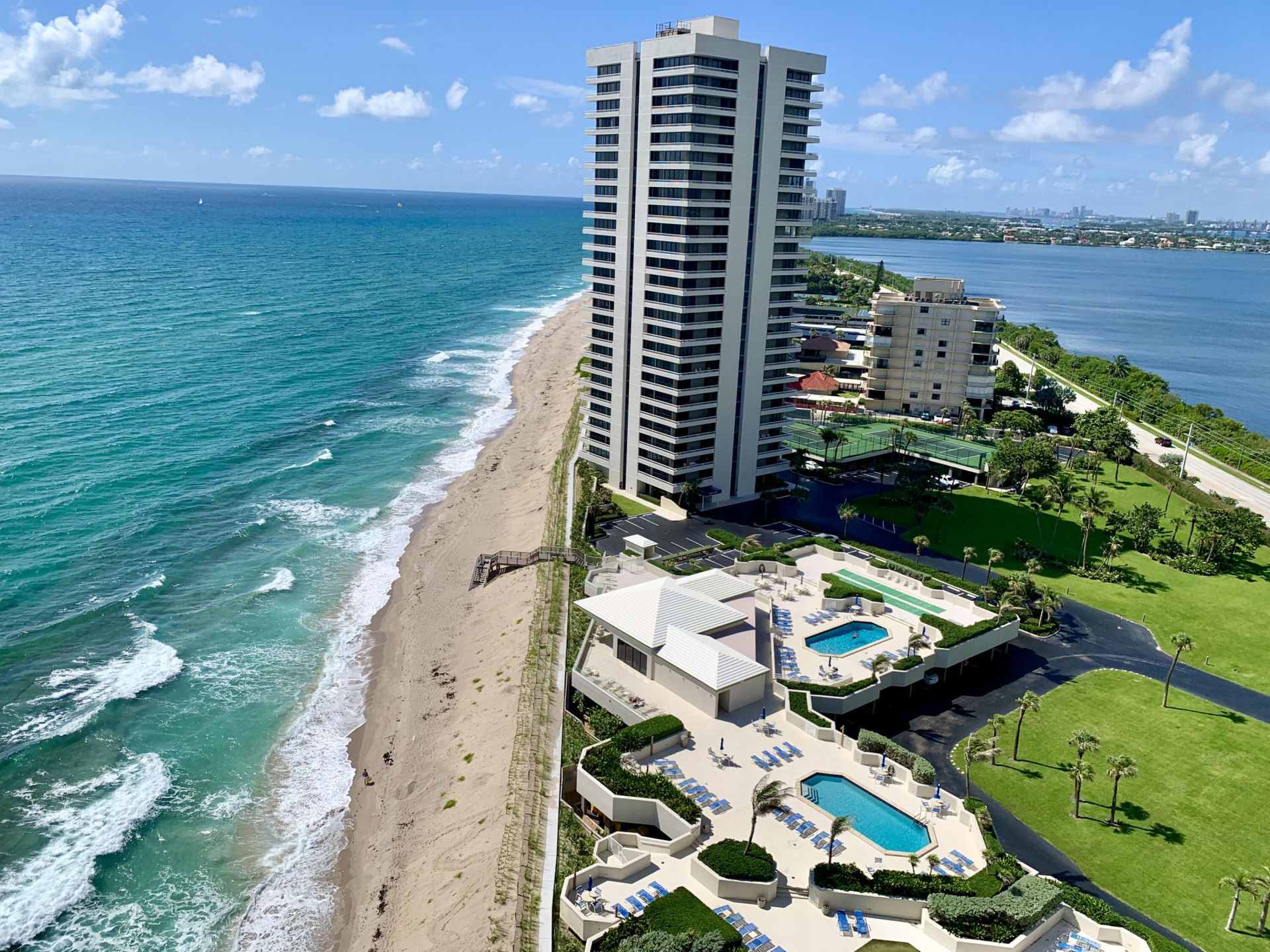 5540 N Ocean Drive, Unit PH-A, Riviera Beach, FL 33404 Photo