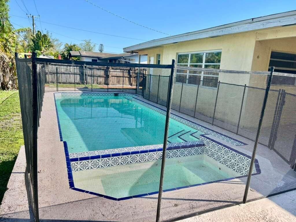 2505 NW 105th Lane, Sunrise, FL 33322 Photo