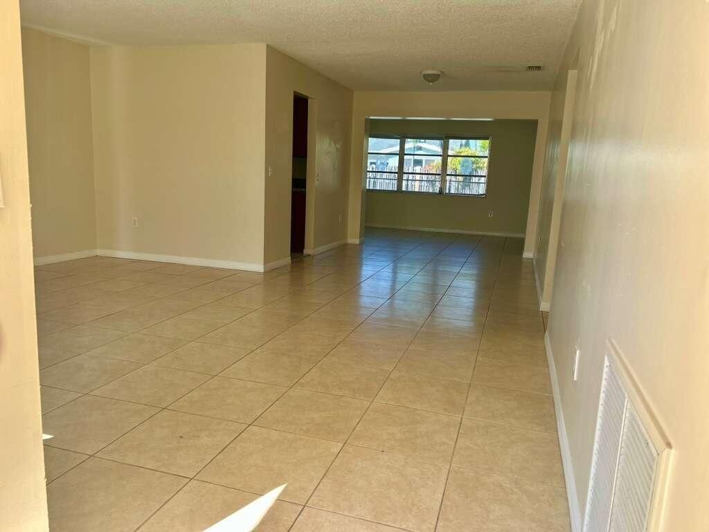 2505 NW 105th Lane, Sunrise, FL 33322 Photo