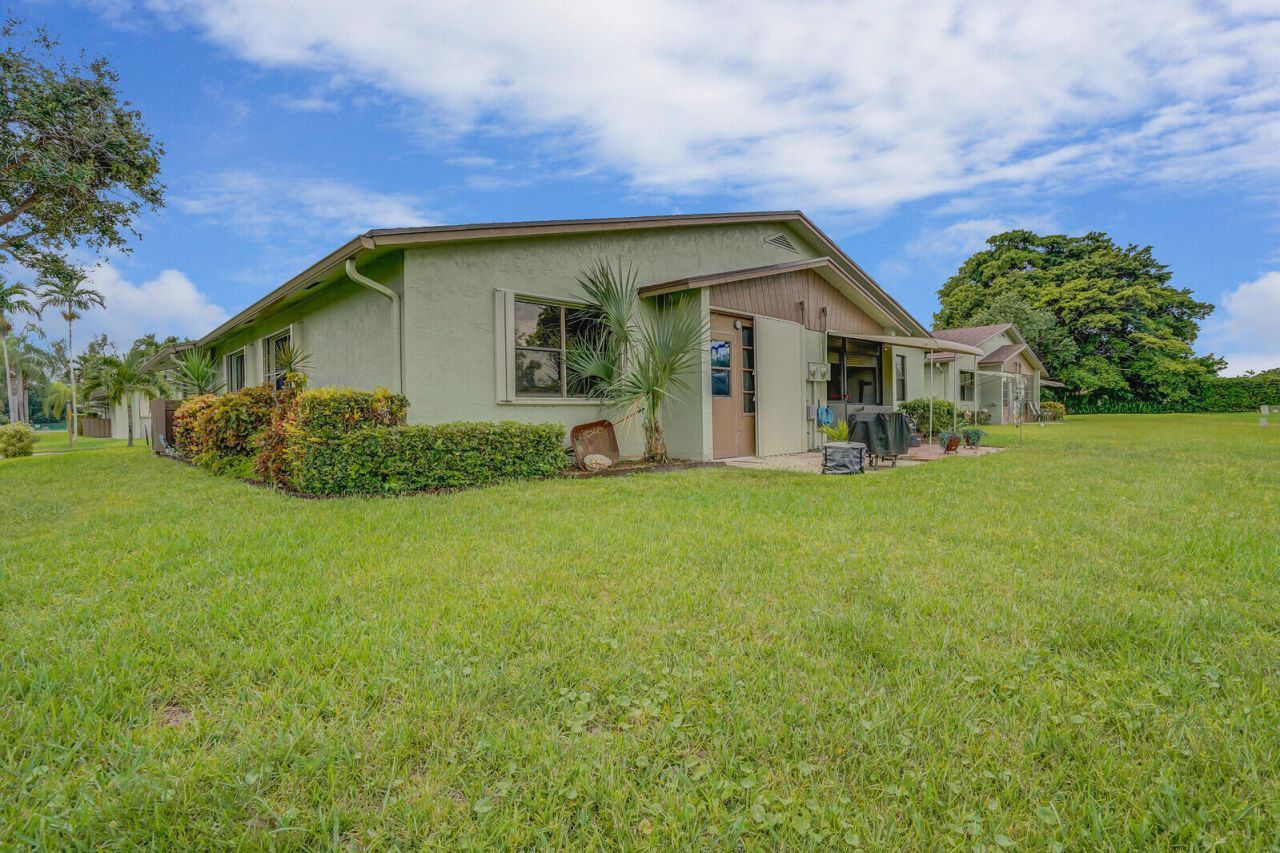 1737 Palmland Drive, Boynton Beach, FL 33436 Photo