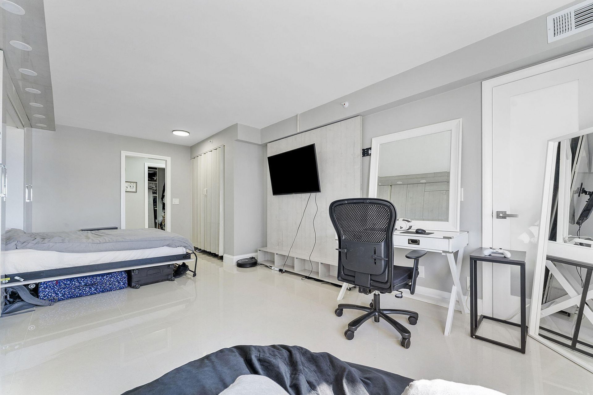 4505 S Ocean Boulevard, Unit 307, Highland Beach, FL 33487 Photo