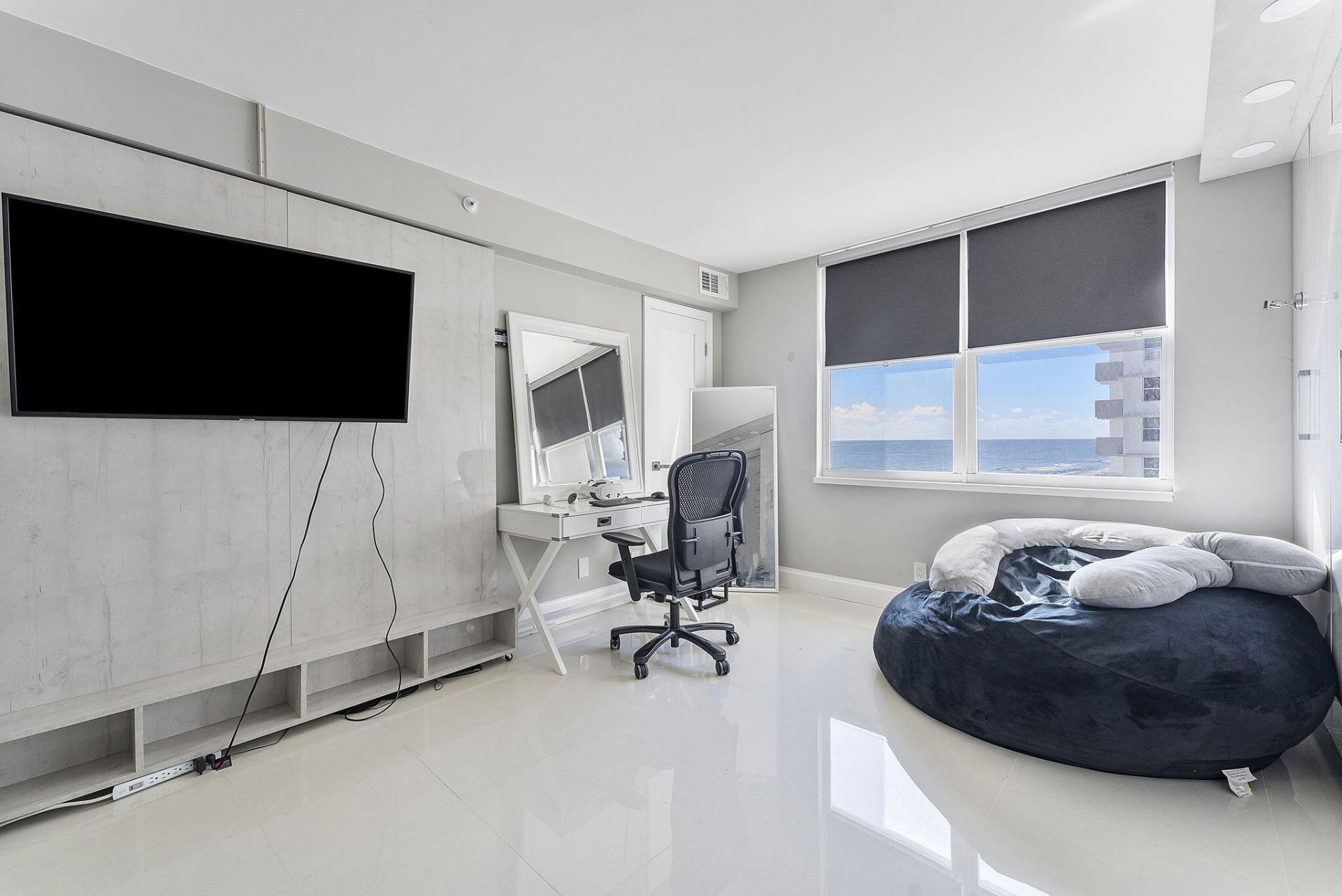 4505 S Ocean Boulevard, Unit 307, Highland Beach, FL 33487 Photo