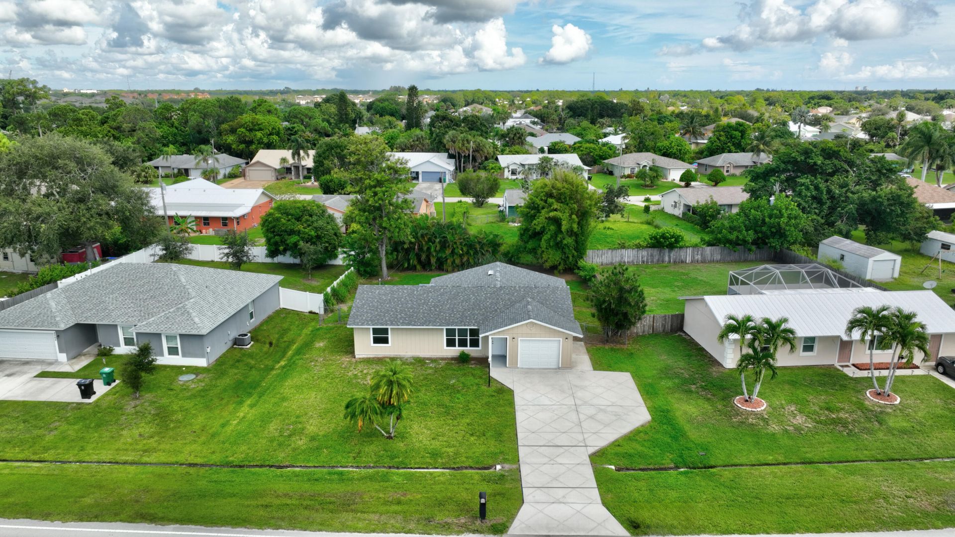 2273 SE Melaleuca Boulevard, Port Saint Lucie, FL 34952 Photo