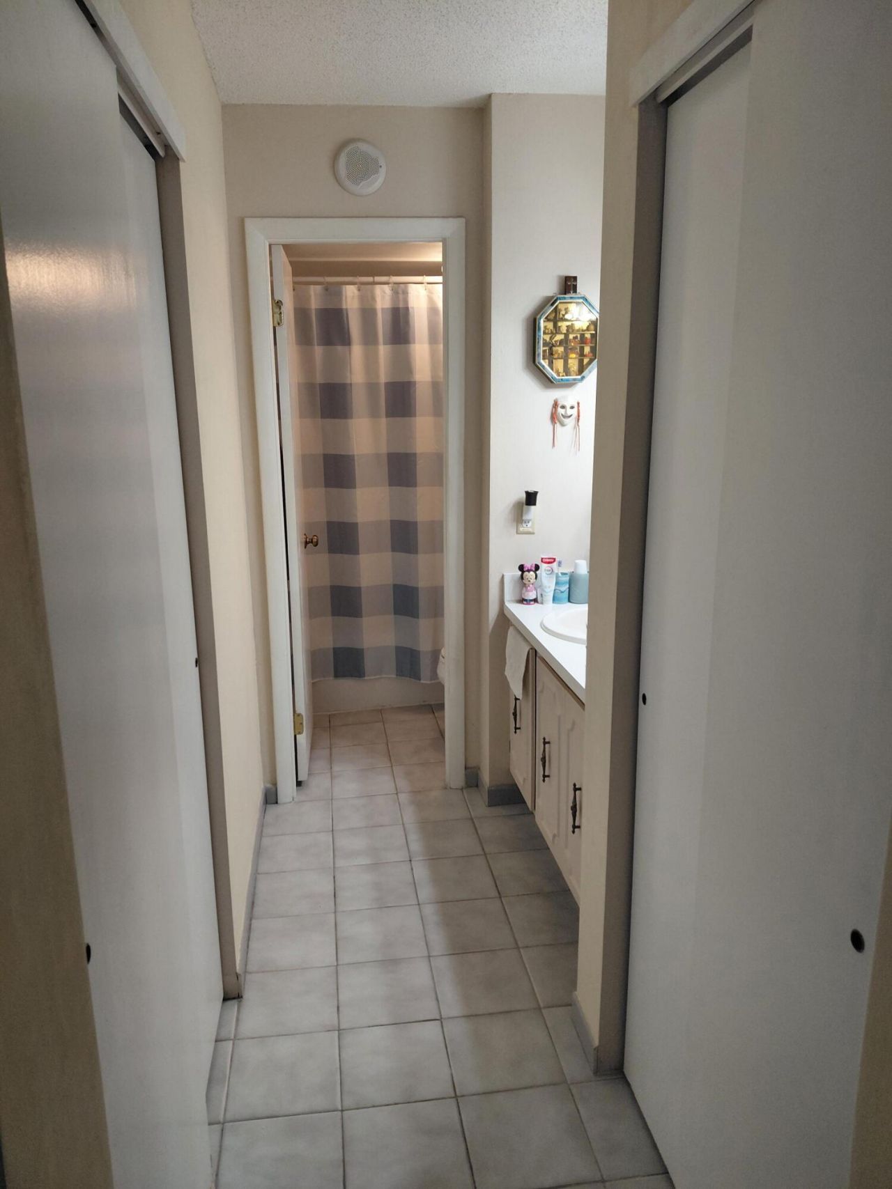 3113 S Ocean Drive, Unit 504, Hallandale Beach, FL 33009 Photo