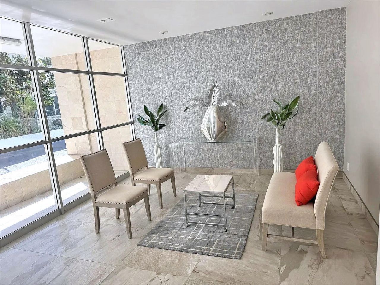 3113 S Ocean Drive, Unit 504, Hallandale Beach, FL 33009 Photo