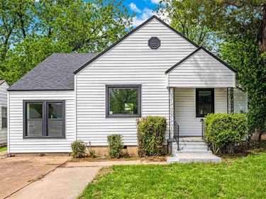 1149 NW Oak Ave, Lawton, OK 73507