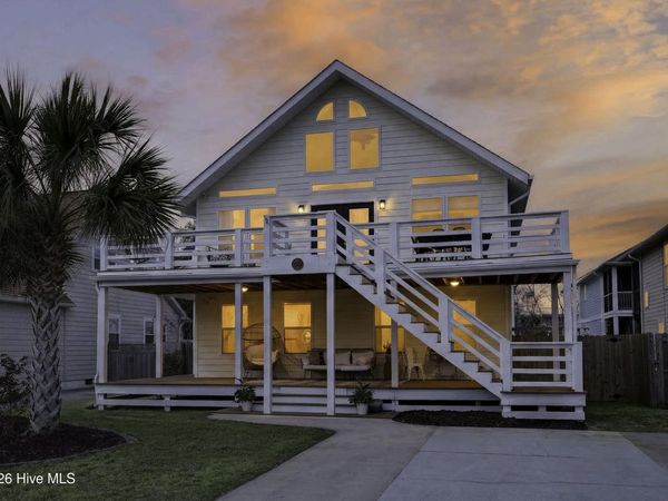 929 Riptide Lane, Carolina Beach, NC 28428